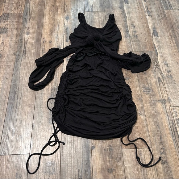 Free People Dresses & Skirts - Free People FP Beach Dress Womens S Black Wrap Chest V-Neck Mini Scrunched‎